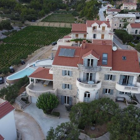 Villa Franka With Swimming Pool Bol Bagian luar foto